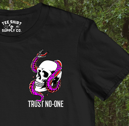'TRUST NO-ONE' SKULL TATTOO TEE SHIRT